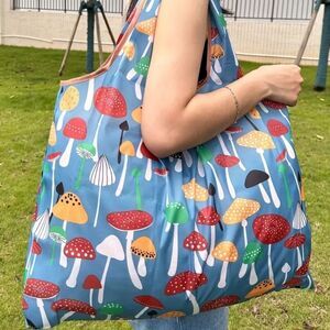 Mushroom bag foldable collapsible shopping tote carry on lightweight accessory